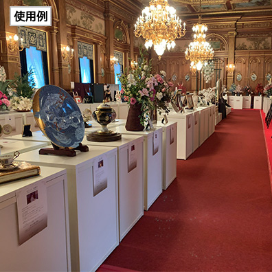 スクエア展示台(側板付) H900